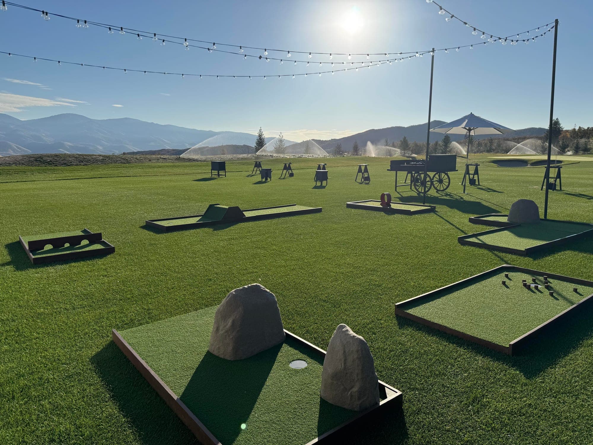 A 6-hole Putts course on a lawn